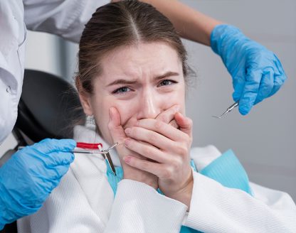 Understanding Abscessed Teeth: Symptoms and Emergency Treatment 